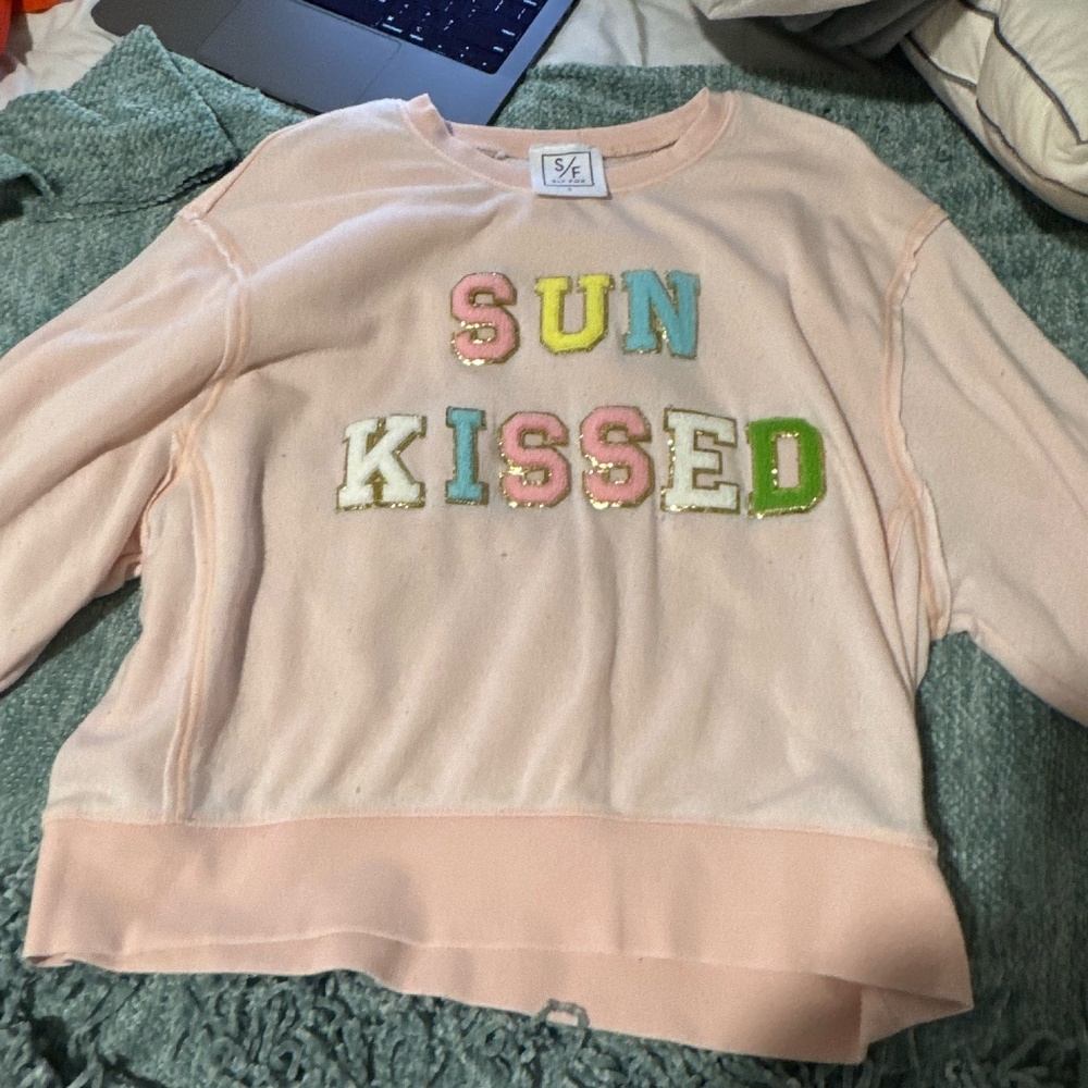 sly fox sun kissed pink crew neck